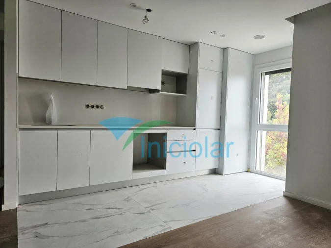 Apartamento T2 para Venda em Cidade da Maia Foto 4