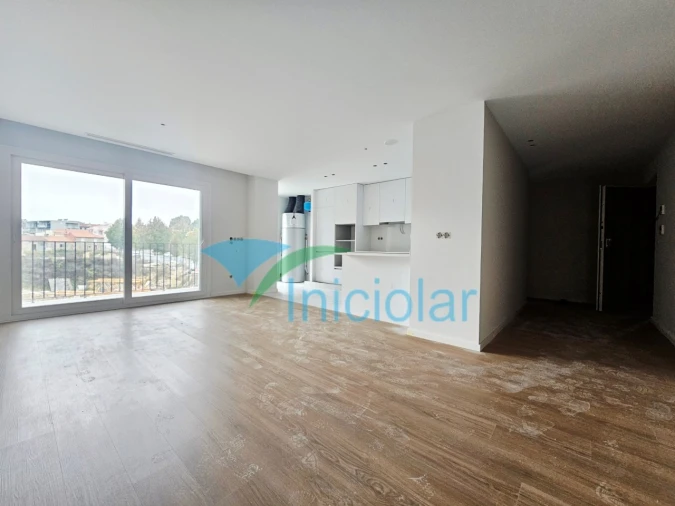 Apartamento T3 para Venda em Cidade da Maia Foto 5