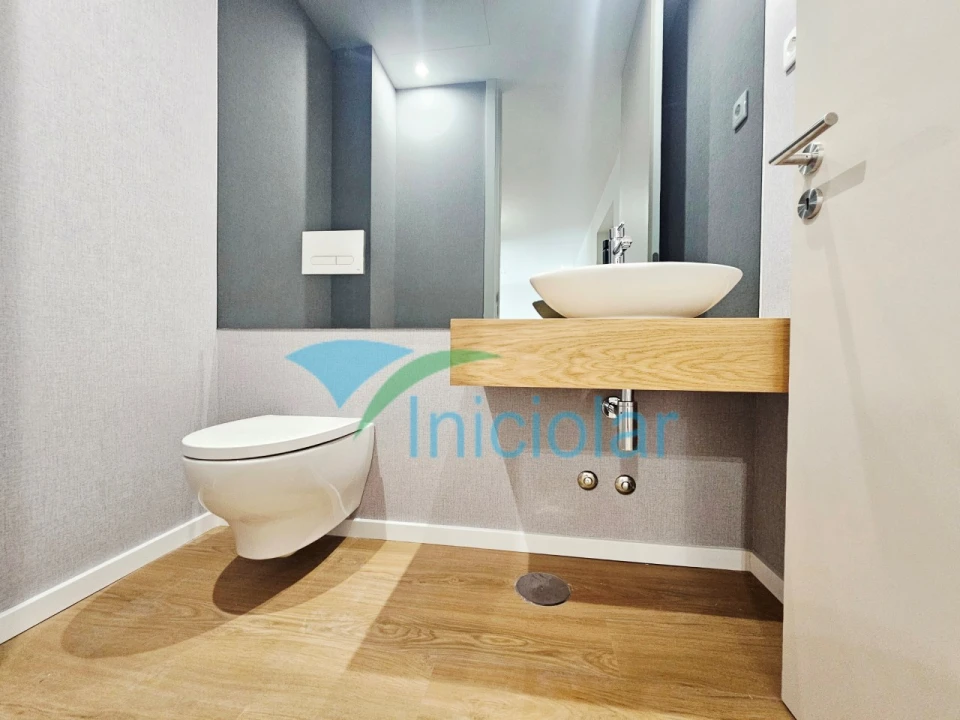 Apartamento T3 para Venda em Cidade da Maia Foto 8