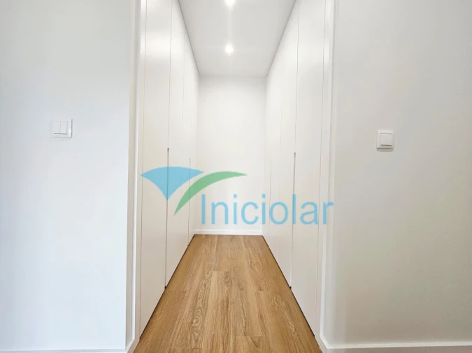 Apartamento T3 para Venda em Cidade da Maia Foto 11