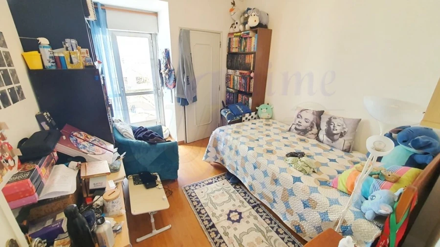 Apartamento T2 para Venda em Agualva e Mira-Sintra Foto 13