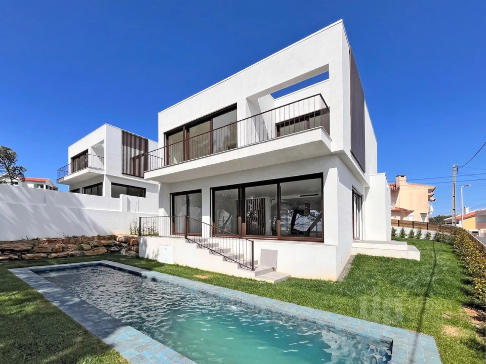 Moradia T3 para Venda em Alcabideche Foto 2