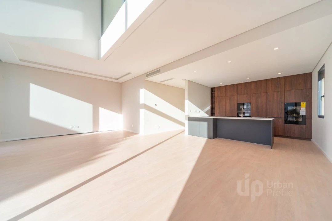 Moradia T4 para Venda em Alcabideche Foto 6