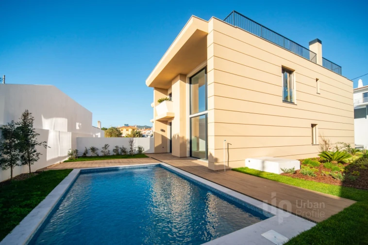 Moradia T4 para Venda em Alcabideche