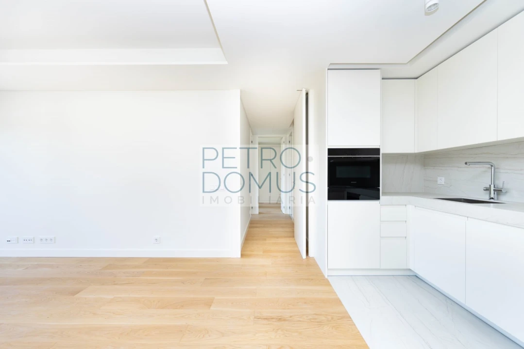 Apartamento T2 para Venda em São Domingos de Benfica Foto 6