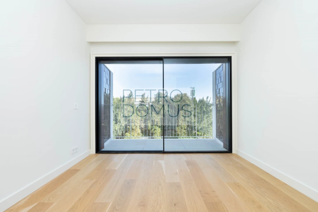 Apartamento T2 para Venda em São Domingos de Benfica Foto 10