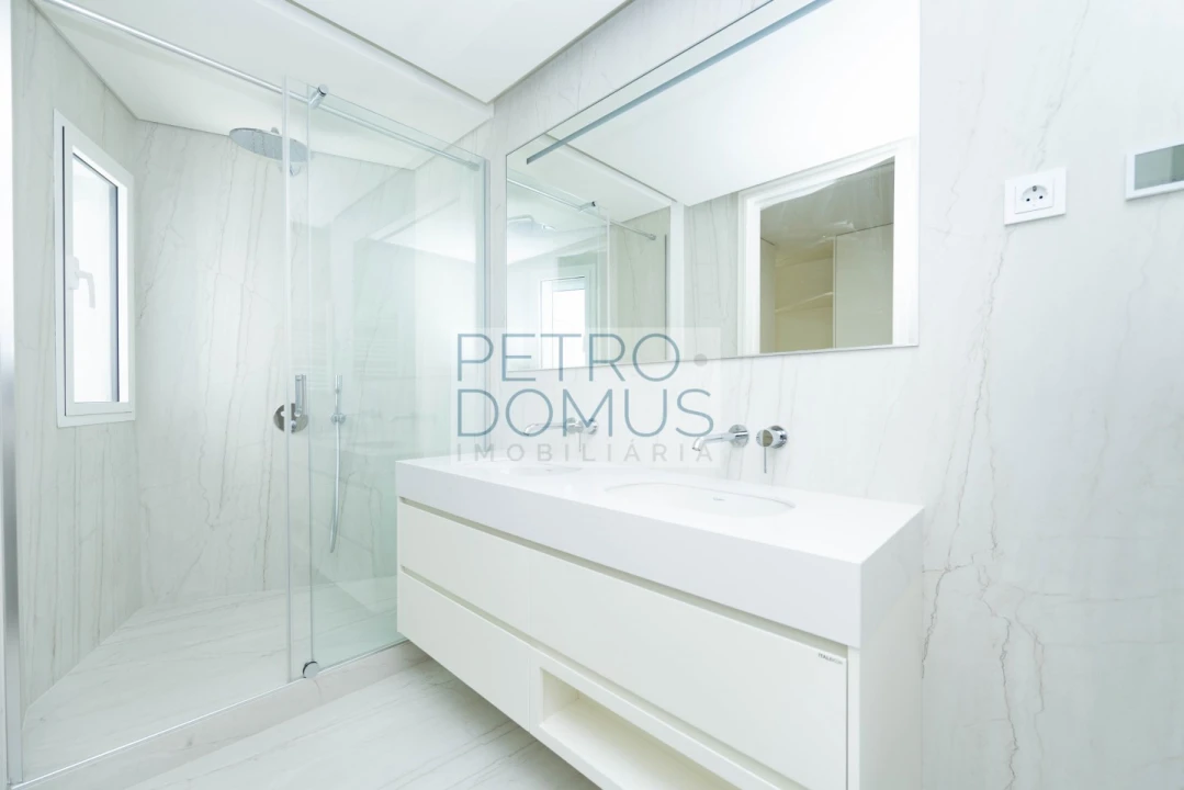 Apartamento T2 para Venda em São Domingos de Benfica Foto 13