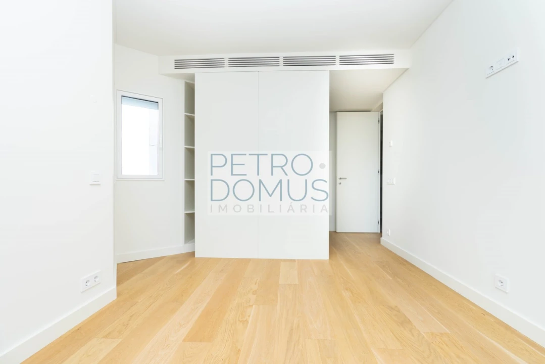 Apartamento T2 para Venda em São Domingos de Benfica Foto 15