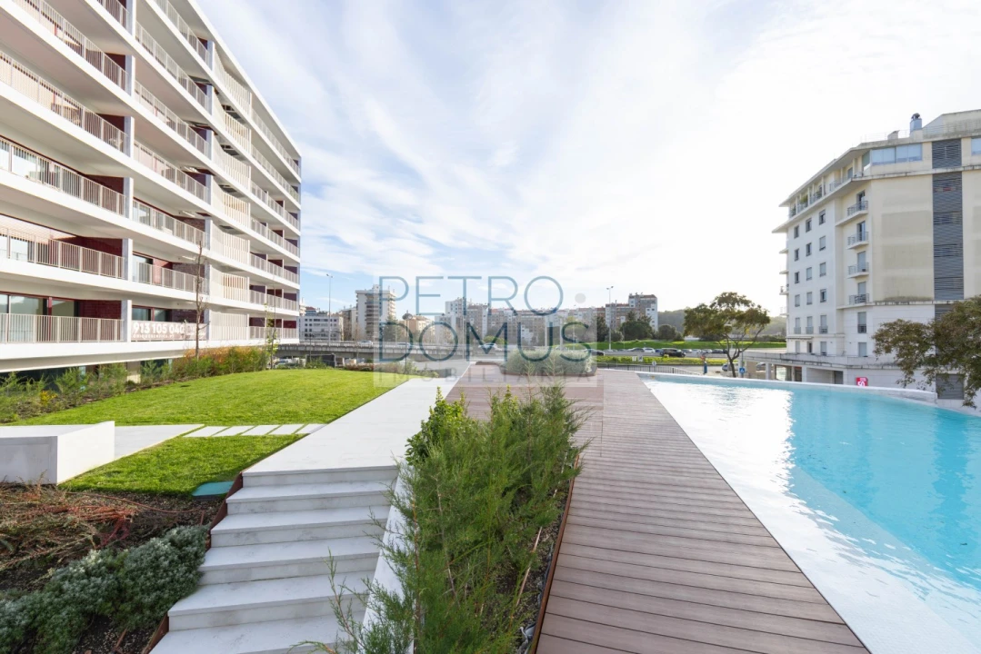 Apartamento T2 para Venda em São Domingos de Benfica Foto 30