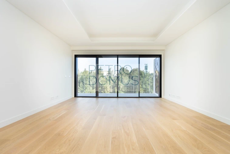 Apartamento T2 para Venda em São Domingos de Benfica Foto 4