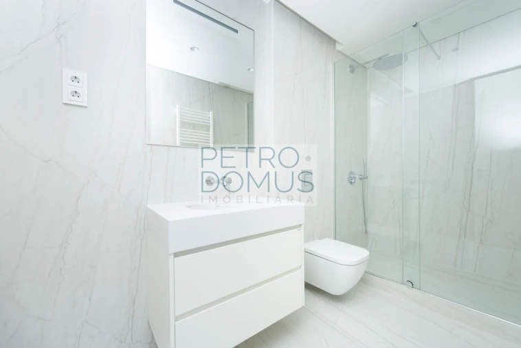 Apartamento T2 para Venda em São Domingos de Benfica Foto 11