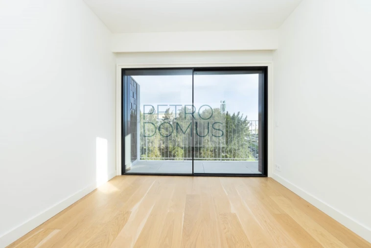 Apartamento T2 para Venda em São Domingos de Benfica Foto 14