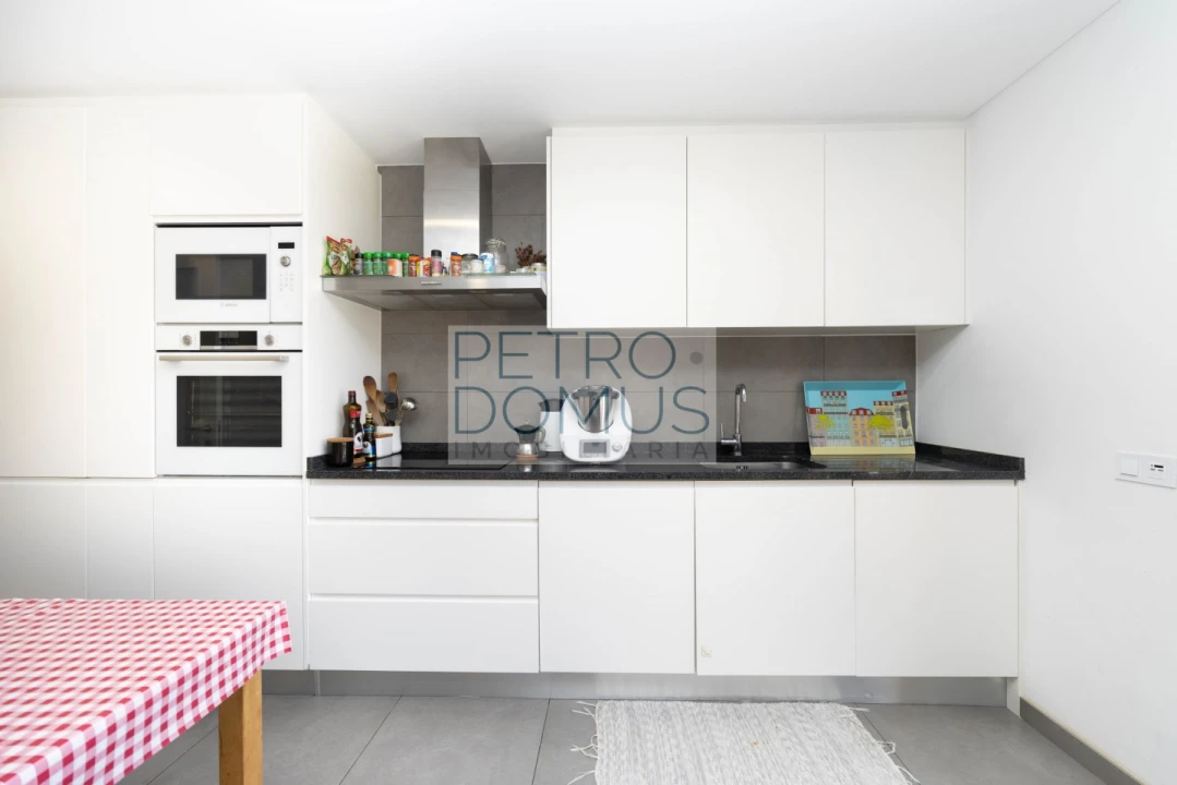 Apartamento T3 para Venda em Seixal, Arrentela e Aldeia de Paio Pires Foto 9