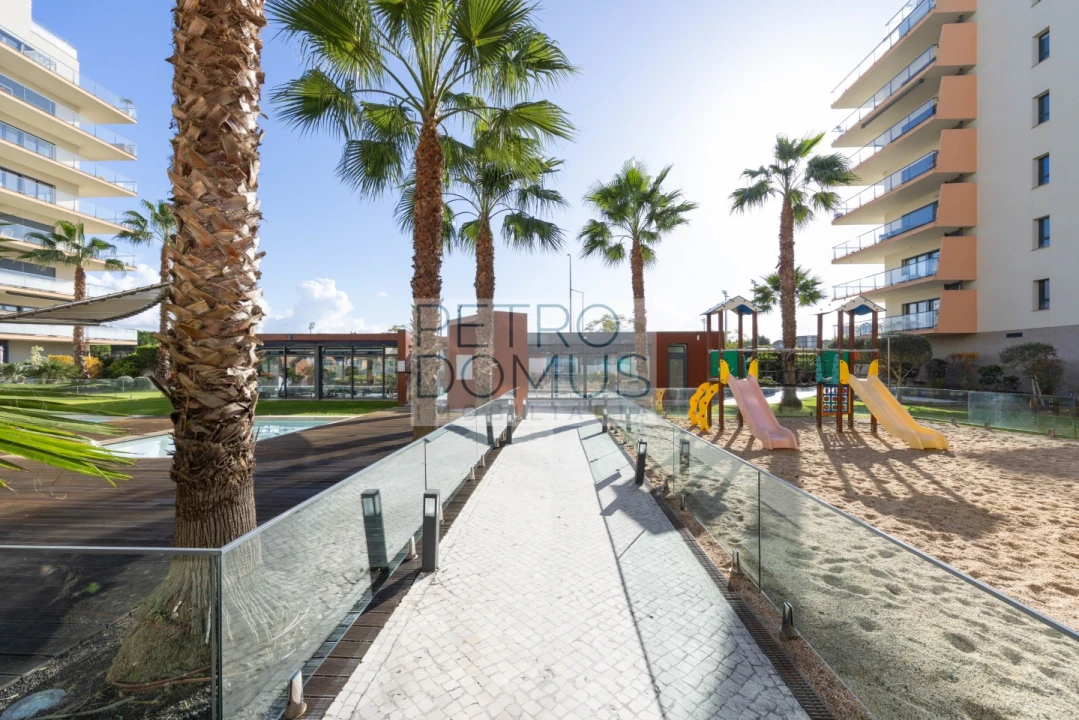 Apartamento T3 para Venda em Seixal, Arrentela e Aldeia de Paio Pires Foto 28