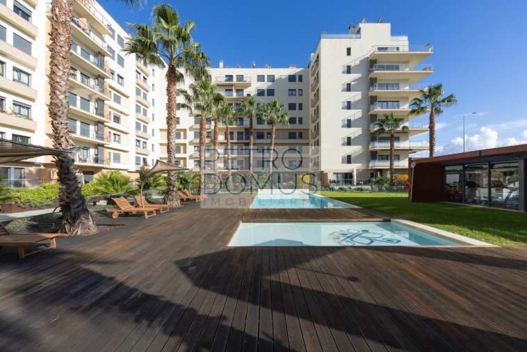 Apartamento T3 para Venda em Seixal, Arrentela e Aldeia de Paio Pires Foto 2