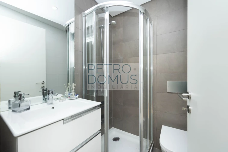 Apartamento T3 para Venda em Seixal, Arrentela e Aldeia de Paio Pires Foto 19