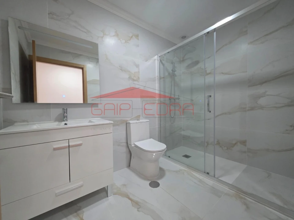 Moradia T2 para Venda em Santa Joana Foto 15