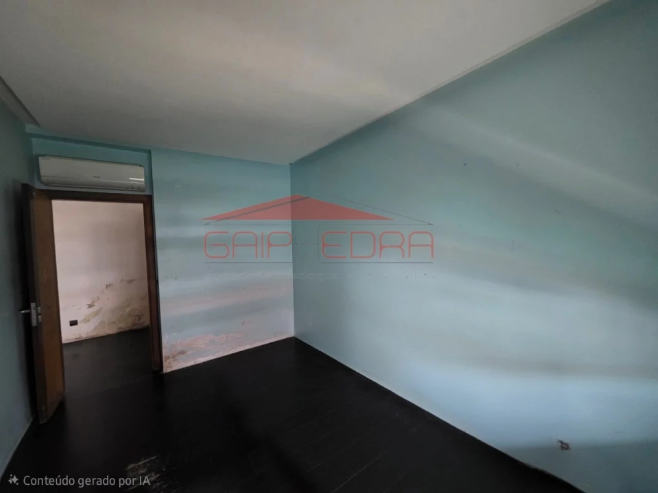 Moradia T4 para Venda em Atouguia da Baleia Foto 24