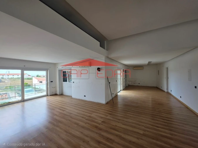 Moradia T4 para Venda em Atouguia da Baleia Foto 13