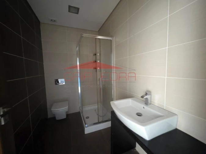 Moradia T4 para Venda em Atouguia da Baleia Foto 32