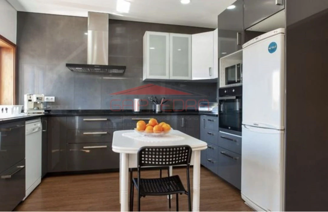 Apartamento T4 para Arrendamento em Perafita, Lavra e Santa Cruz do Bispo Foto 8