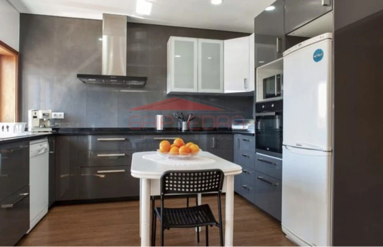 Apartamento T4 para Arrendamento em Perafita, Lavra e Santa Cruz do Bispo Foto 8