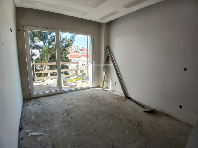Apartamento T2 para Venda em Charneca de Caparica e Sobreda Foto 31