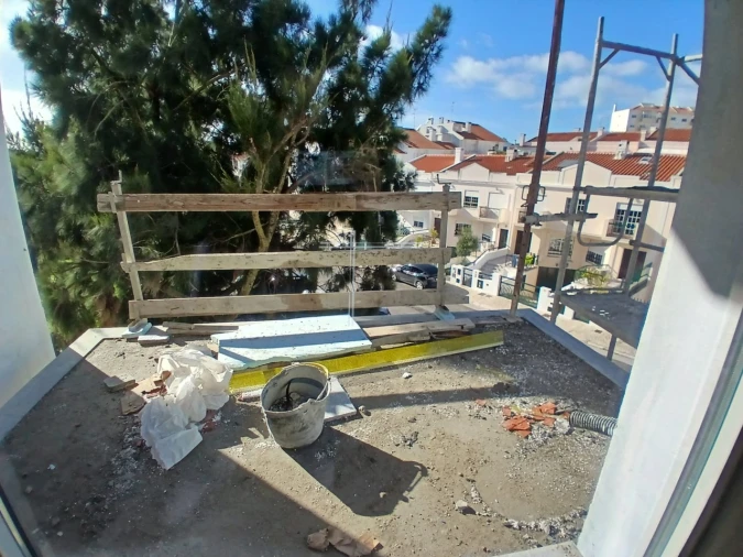 Apartamento T2 para Venda em Charneca de Caparica e Sobreda Foto 32