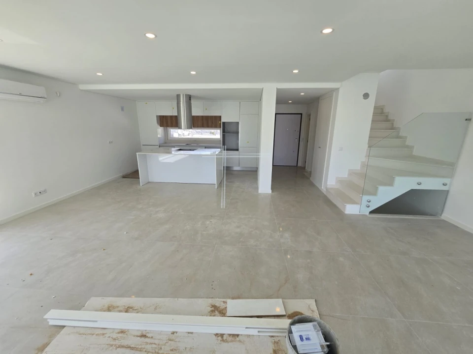 Moradia T3 para Venda em Charneca de Caparica e Sobreda Foto 6