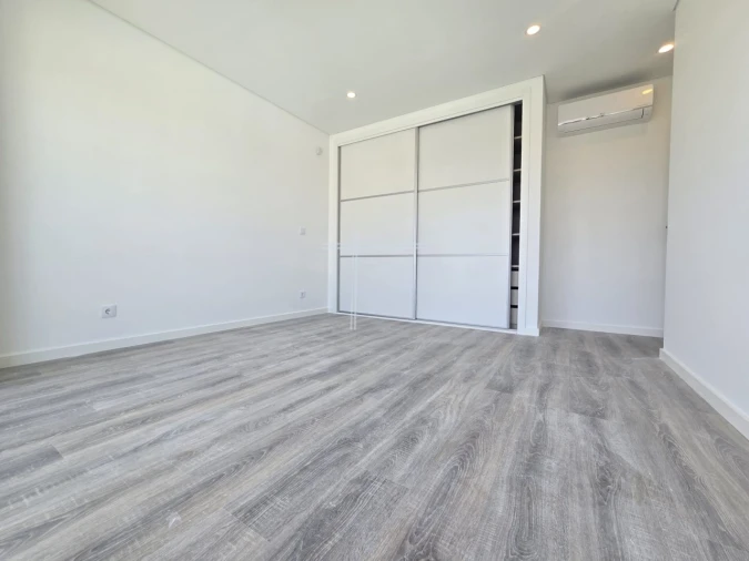 Moradia T3 para Venda em Charneca de Caparica e Sobreda Foto 19