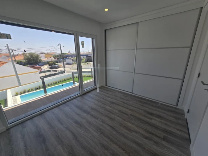 Moradia T3 para Venda em Charneca de Caparica e Sobreda Foto 21