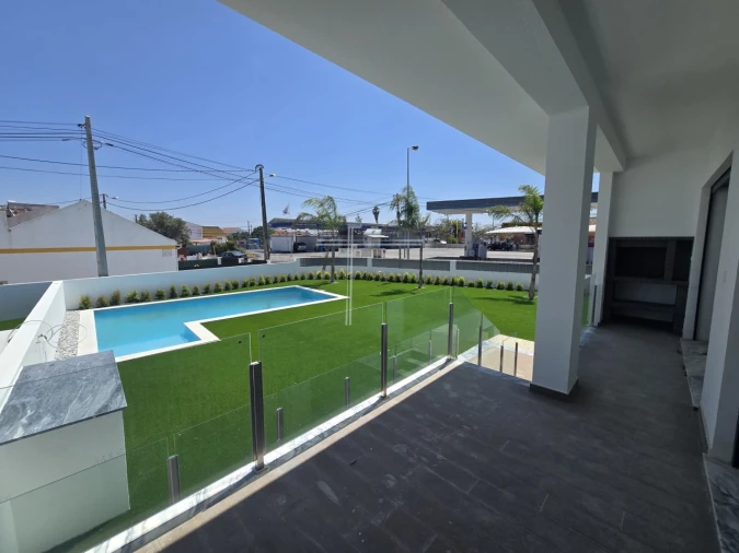 Moradia T3 para Venda em Charneca de Caparica e Sobreda Foto 24