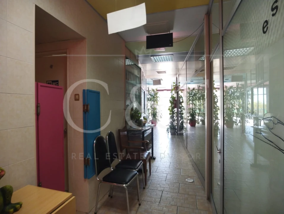 Negócio para Arrendamento em Rio de Mouro Foto 9