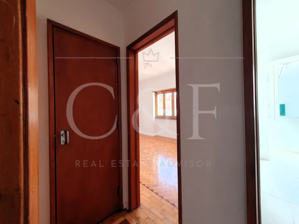 Apartamento T2 para Arrendamento em Oeiras e São Julião da Barra, Paço de Arcos e Caxias Foto 2