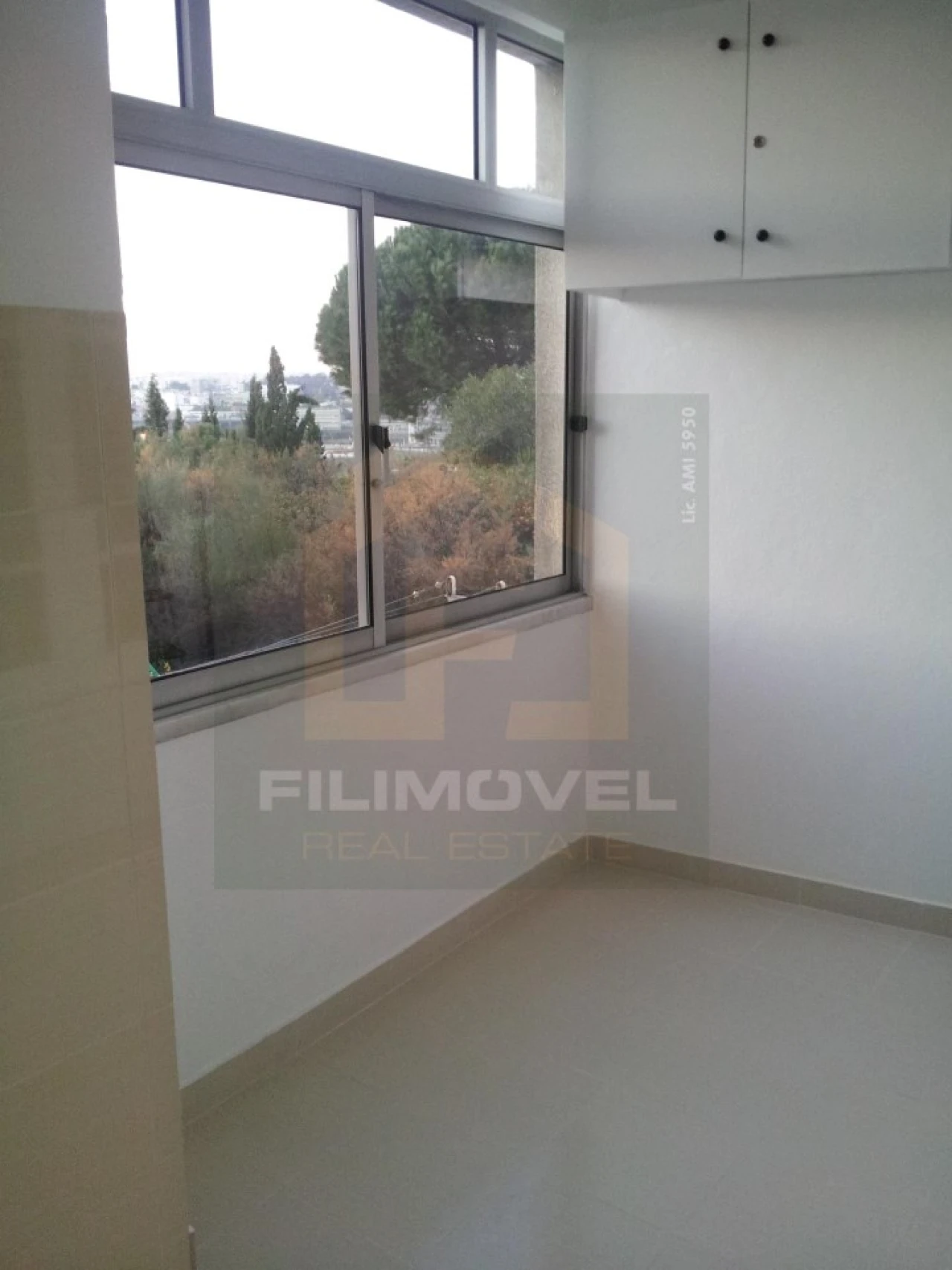 Quarto para Arrendamento em Campolide Foto 5