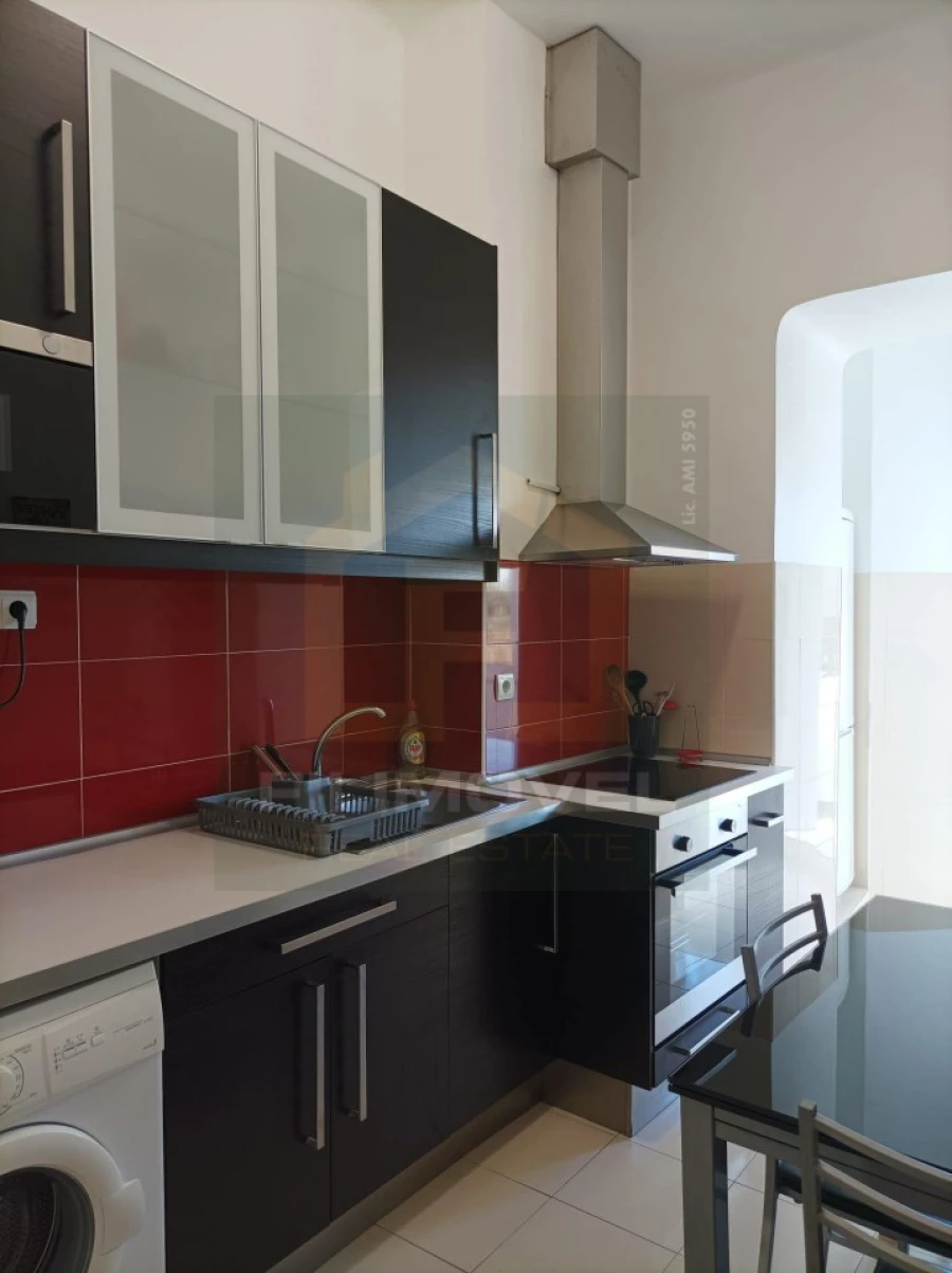 Quarto para Arrendamento em Campolide Foto 3