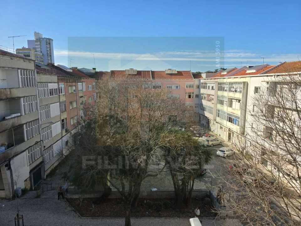 Quarto para Arrendamento em Benfica Foto 13