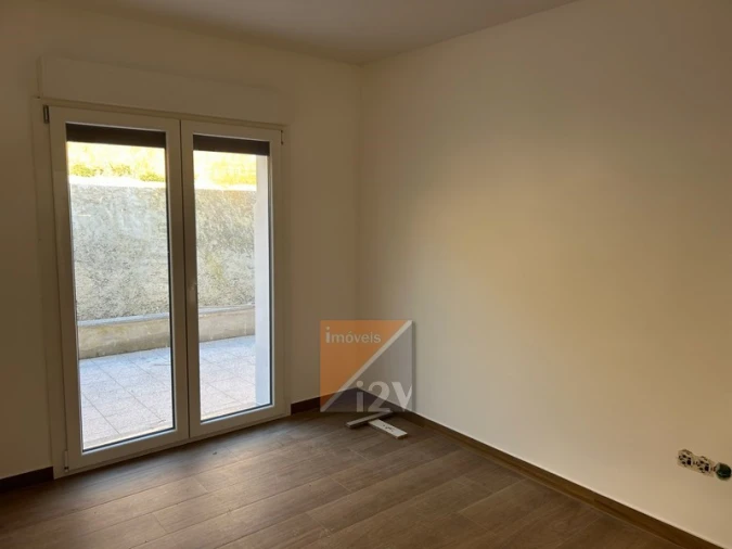 Apartamento T1 para Venda em Colmeias e Memória Foto 7