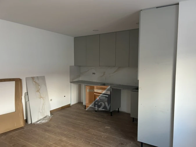 Apartamento T2 para Venda em Colmeias e Memória Foto 2