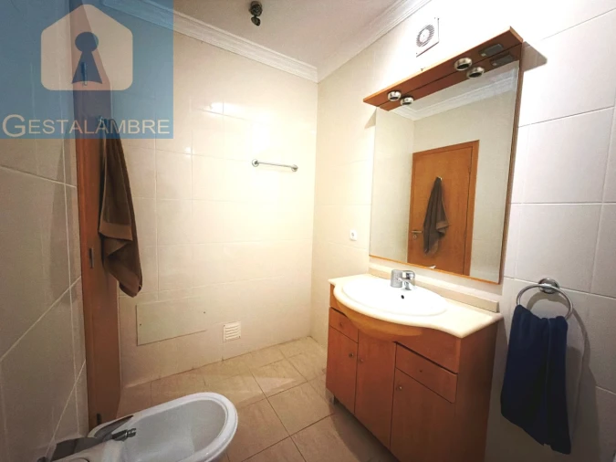 Apartamento T2 para Venda em Guia Foto 26
