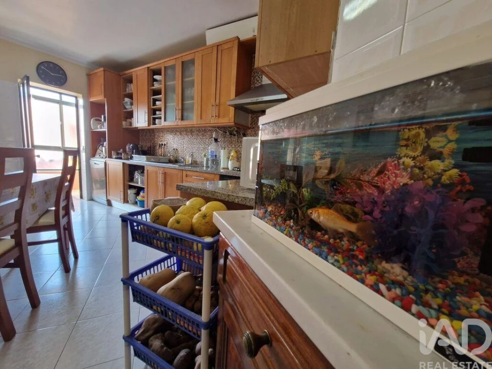 Apartamento T3 para Venda em Bombarral e Vale Covo Foto 10