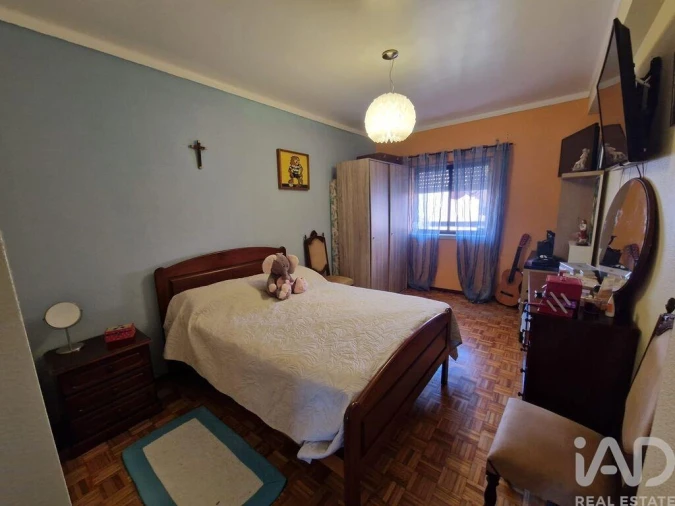 Apartamento T3 para Venda em Bombarral e Vale Covo Foto 13