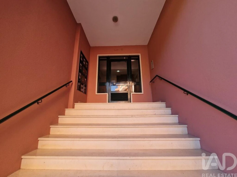 Apartamento T3 para Venda em Bombarral e Vale Covo Foto 2