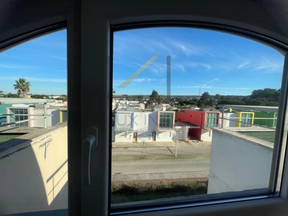 Apartamento T1 para Venda em Quinta do Anjo Foto 29