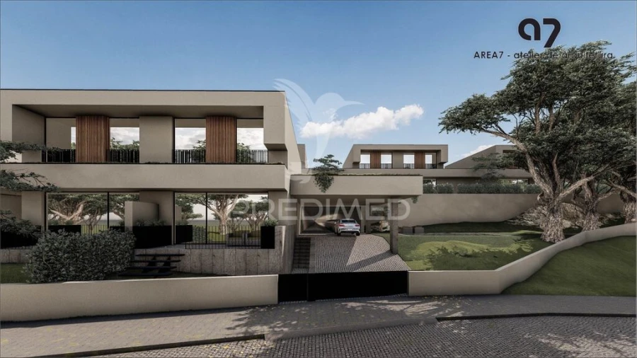 Moradia T4 para Venda em Água Longa