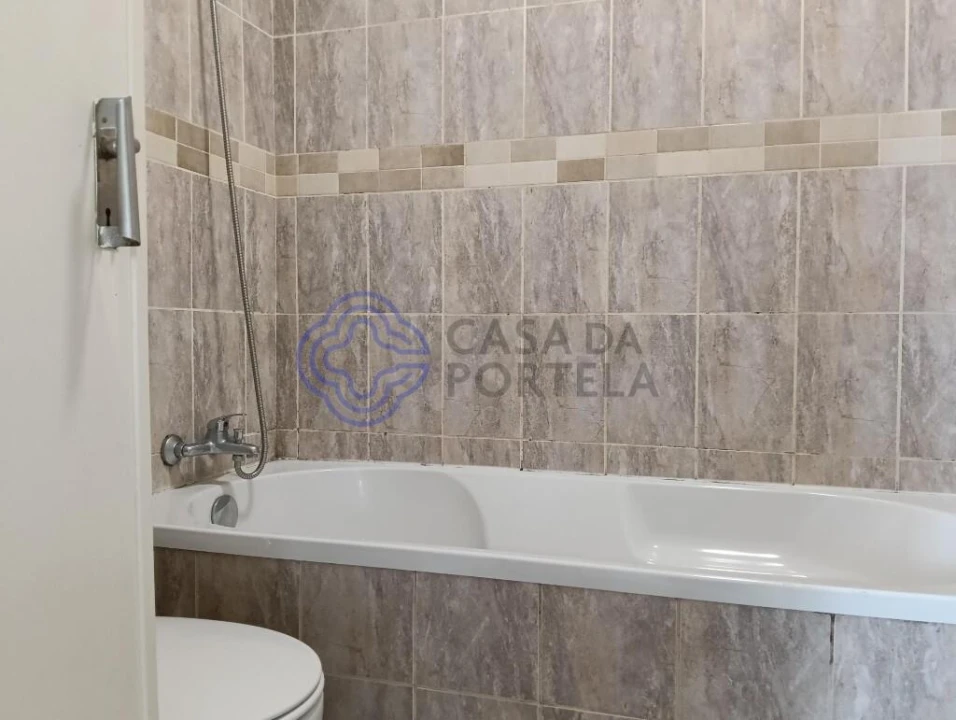 Moradia T2 para Arrendamento em Fânzeres e São Pedro da Cova Foto 10