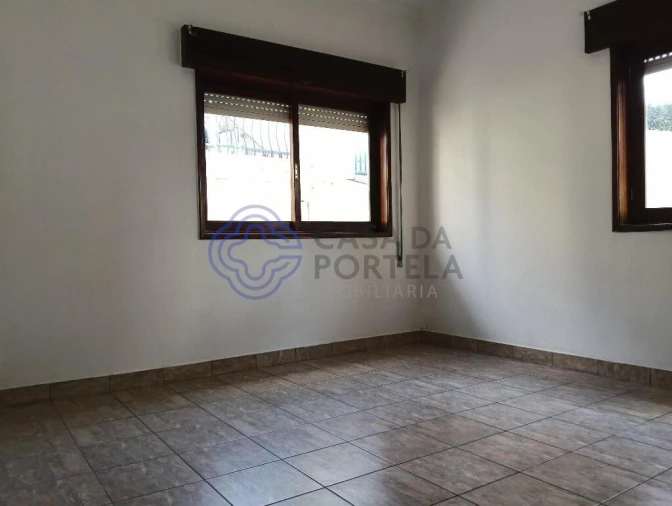 Moradia T2 para Arrendamento em Fânzeres e São Pedro da Cova Foto 24