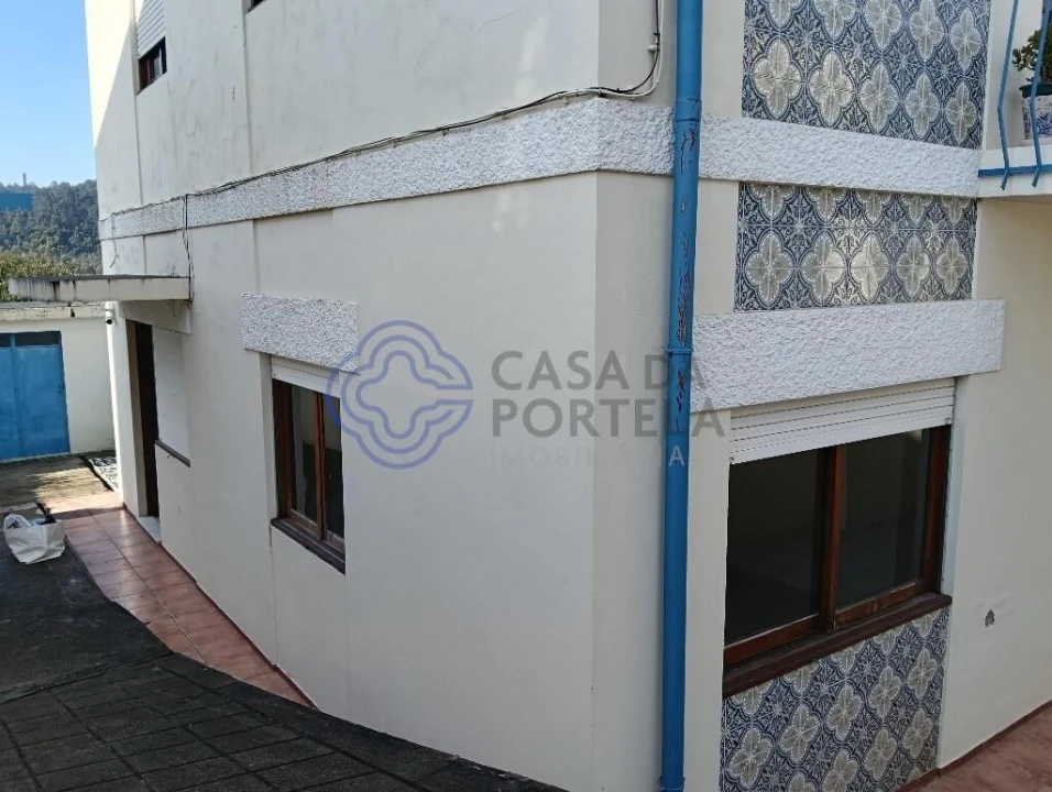 Moradia T2 para Arrendamento em Fânzeres e São Pedro da Cova Foto 2