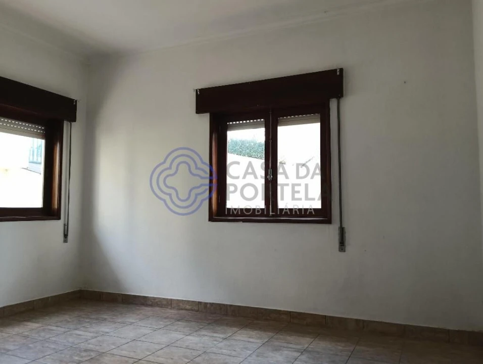 Moradia T2 para Arrendamento em Fânzeres e São Pedro da Cova Foto 8