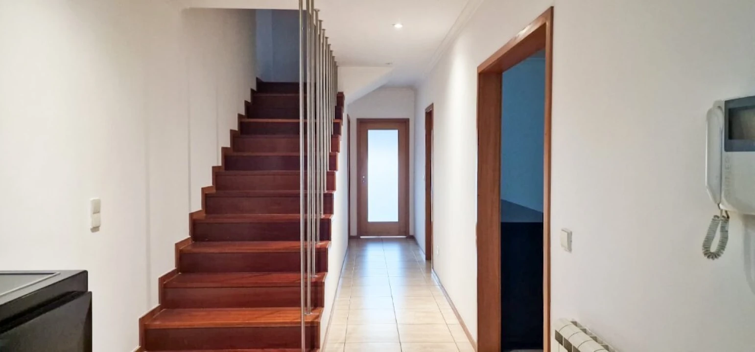 Moradia T4 para Venda em Vieira do Minho Foto 2